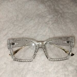 SPARKLING EYE WEAR